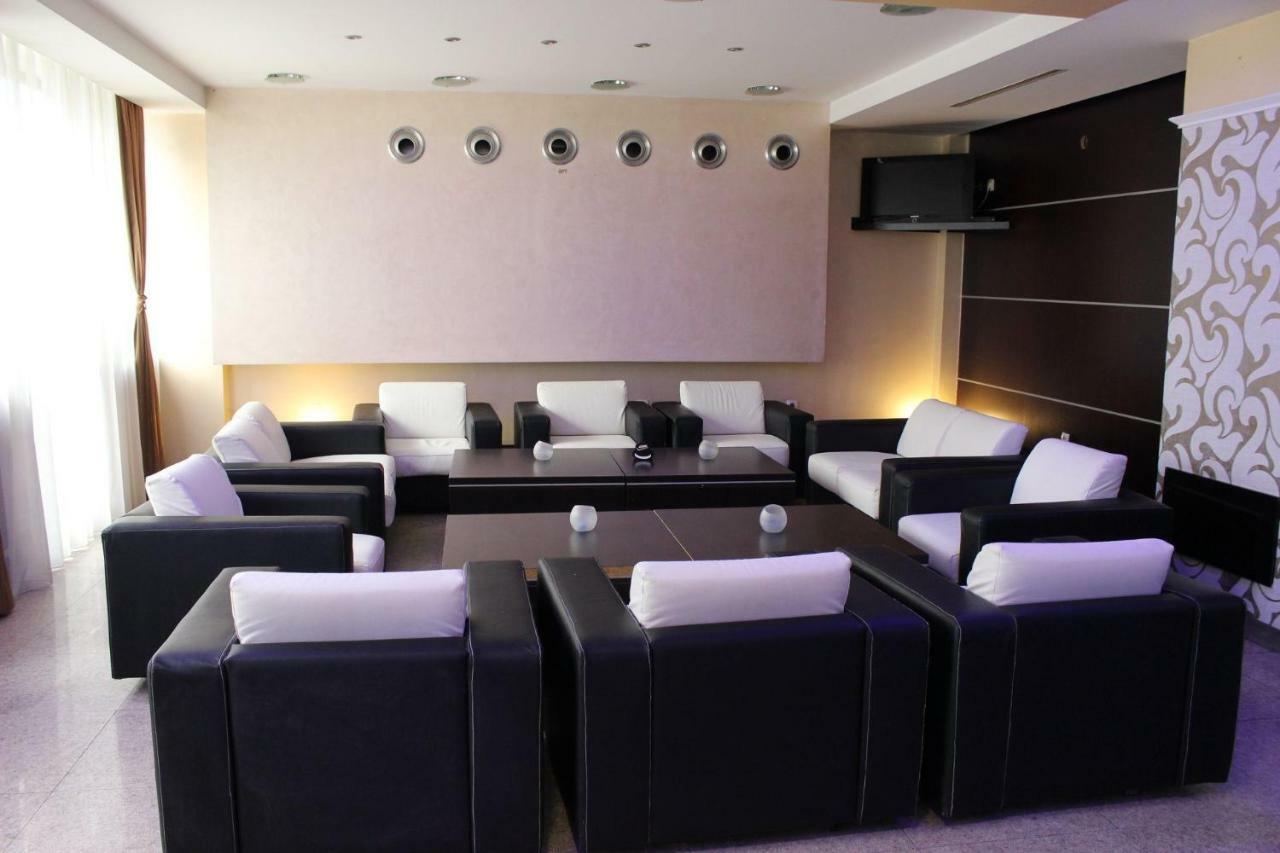 Hotel Beograd - Yu Lukavica Ngoại thất bức ảnh