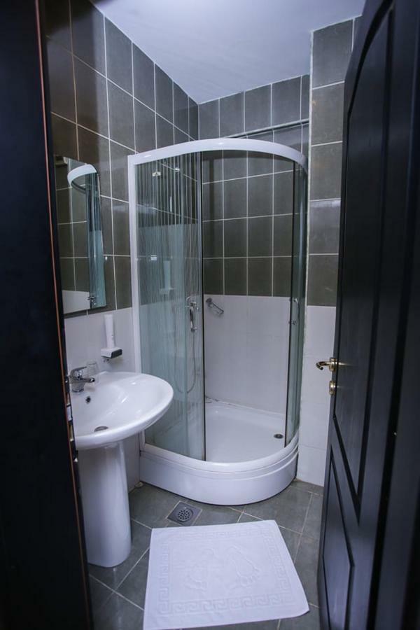 Hotel Beograd - Yu Lukavica Ngoại thất bức ảnh