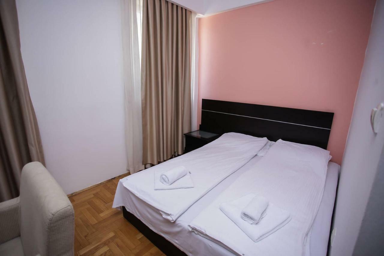 Hotel Beograd - Yu Lukavica Ngoại thất bức ảnh