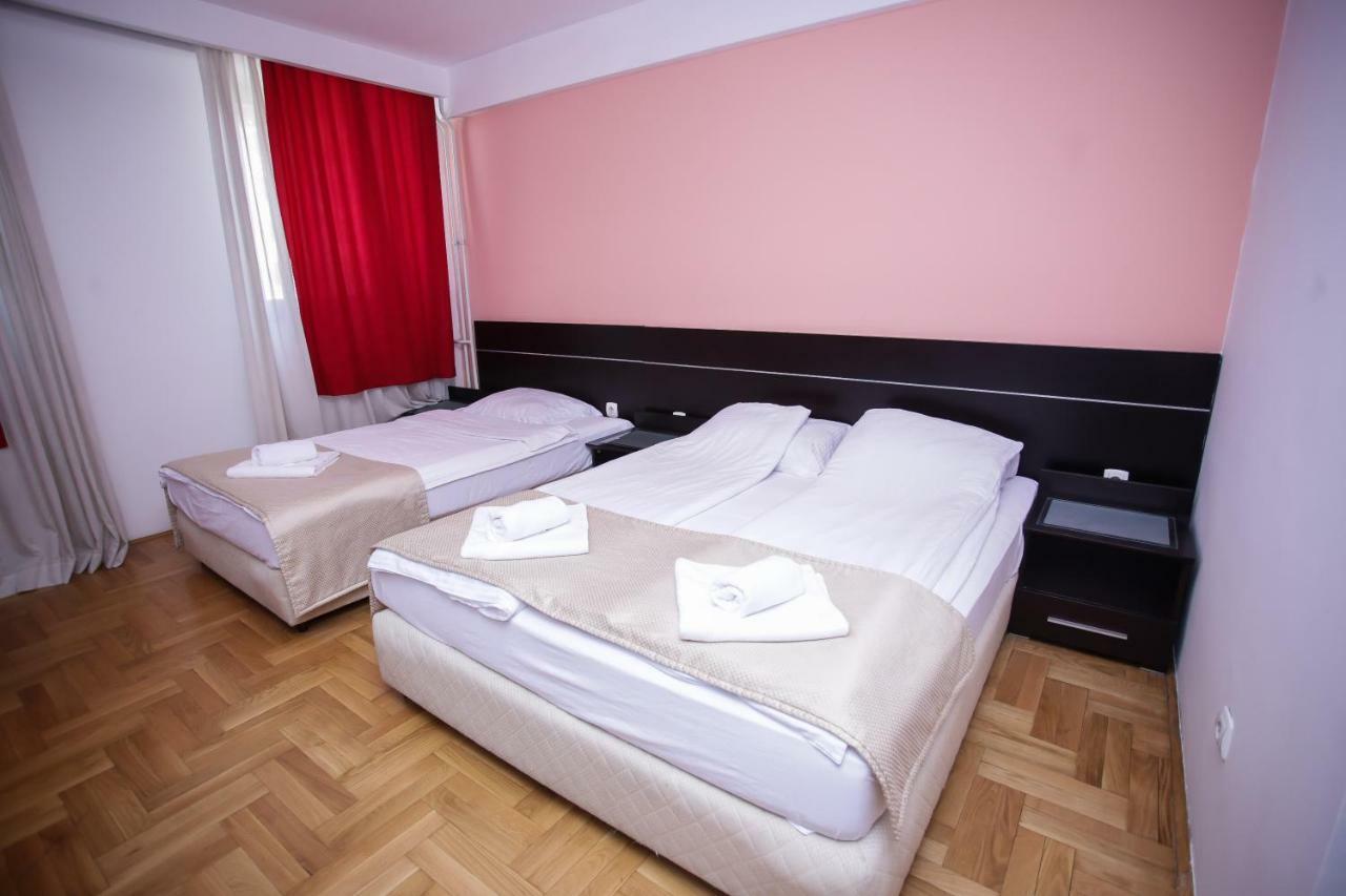 Hotel Beograd - Yu Lukavica Ngoại thất bức ảnh