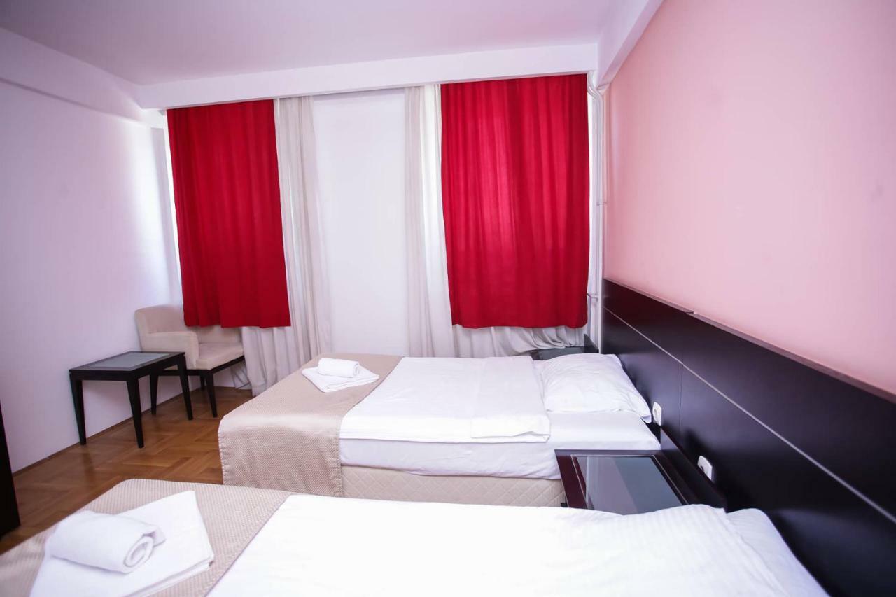 Hotel Beograd - Yu Lukavica Ngoại thất bức ảnh